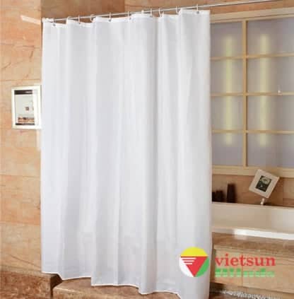 Rèm nhựa nhà tắm mang lại sự chắc chắn và bền bỉ cho không gian tắm nhỏ của bạn, giúp giảm tiếng ồn và tạo sự riêng tư cho chủ nhân.
